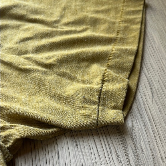 Avior Yellow Graphic T-Shirt - Picture 4 of 7